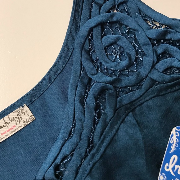 NWT Free People Silk Crochet Top Cropped Medium - Picture 6 of 6